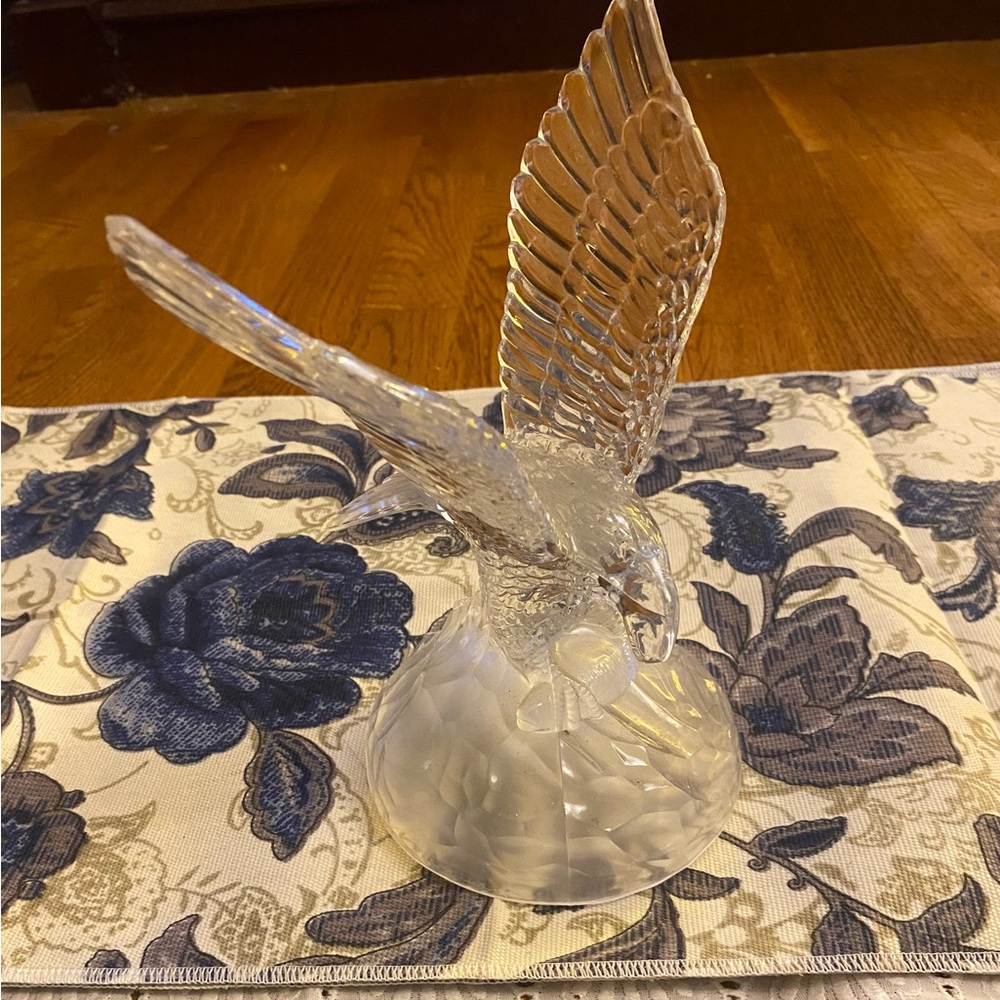 Vintage Cristal D’Arques Eagle Figurine, 24% lead crystal, mint condition